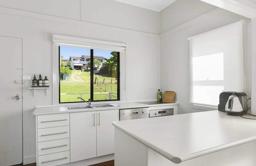 Woolgoolga House | Landi's on Pollack - stunning Headland position