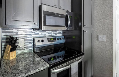Richmond Apartment | Landing | Amazing 1BD, Clubhouse, Pool