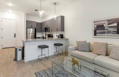 Denton Apartment | Landing | Amazing 1BD in Denton