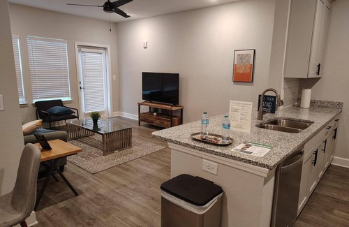 Newberry Apartment | Landing | Amazing 1BD, Pool, Gym