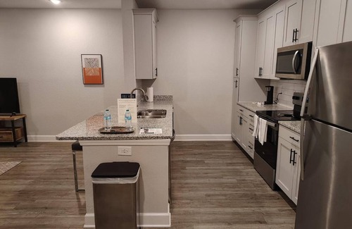 Newberry Apartment | Landing | Amazing 1BD, Pool, Gym