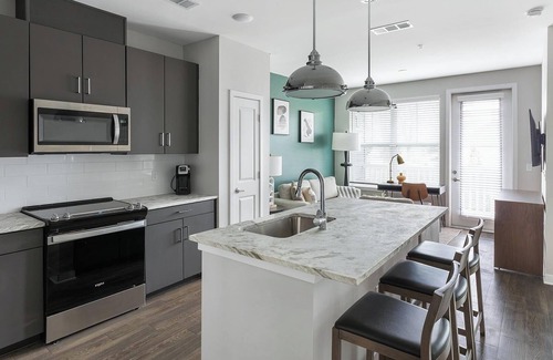 Huntsville Apartment | Landing | Amazing 1BD, Pool, Gym