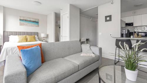 St. Petersburg Apartment | Landing Apartments - St Petersburg