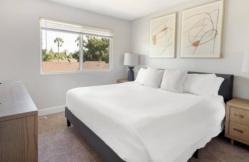 Fair Oaks Apartment | Landing at 98Hundred - 2 Bedrooms in Downtown Fair Oaks