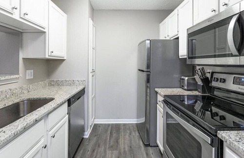 Ellendale Apartment | Landing at Arbors River Oaks Apartment Homes - 1 Bedroom in Downtown Memphis
