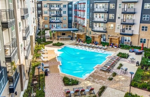 Montopolis Apartment | Landing at Bridge at Henley - 1 Bedroom in Mont.
