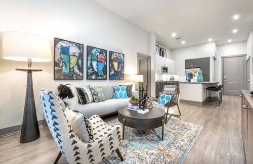 McKinney Apartment | Landing at Bridge at McKinney - 2 Bedrooms in Downtown Mc Kinney
