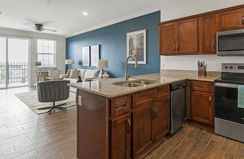 Overland Park Apartment | Landing at Carson Street Towers - 1 Bedroom in Downtown Overland Park