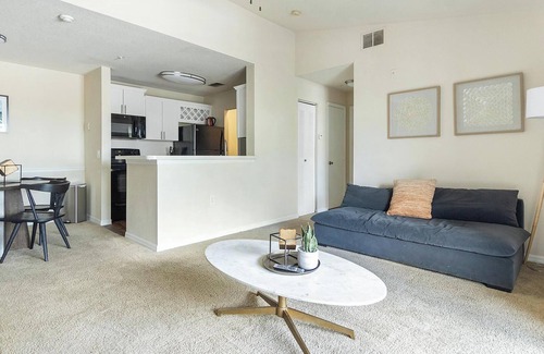 Trailer Estates Apartment | Landing at Champions Walk - 1 Bedroom in South .