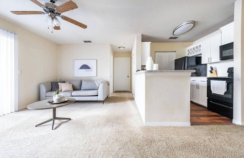 Trailer Estates Apartment | Landing at Champions Walk - 1 Bedroom in South .