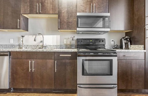 West Central Apartment | Landing at Cityscape Flats - 1 Bedroom in West Central