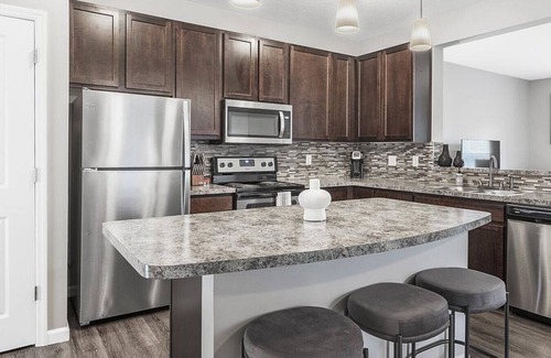 Sunbury Apartment | Landing at Cortland Sunbury - 3 Bedrooms in Downtown Sunbury