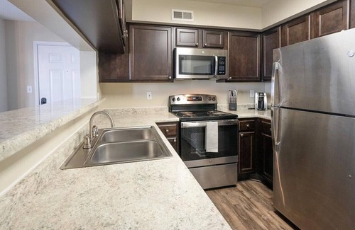 Cahaba Heights Apartment | Landing at Crowne at Overton Village - 1 Bedroom in Cahaba Heights