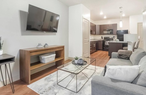 Sandy Apartment | Landing at Dry Creek at East Village - 1 Bedroo.