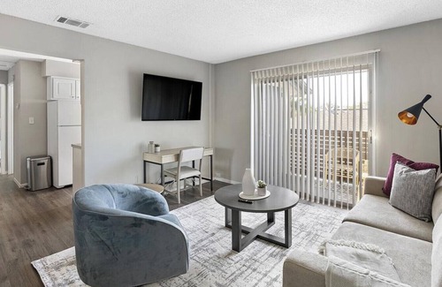 St. Petersburg - Clearwater Apartment | Landing at Gateway on 4th Apartments - 1 Bedroom in Downtown St. Petersburg