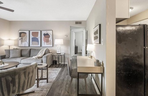 St. Petersburg - Clearwater Apartment | Landing at Gateway on 4th Apartments - 2 Bedrooms in Downtown St. Petersburg