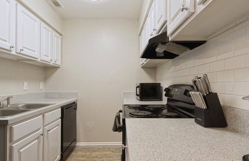 St. Petersburg - Clearwater Apartment | Landing at Gateway on 4th Apartments - 2 Bedrooms in Downtown St. Petersburg
