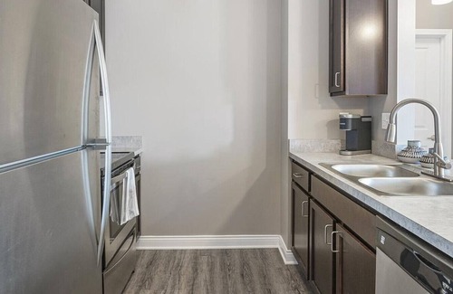 Hilliard Apartment | Landing at Landmark Lofts - 2 Bedrooms in Downtown Hilliard