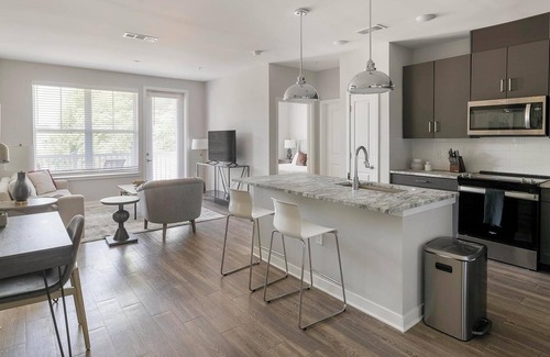 Huntsville Apartment | Landing at Laurel at Dry Creek - 2 Bedrooms in .