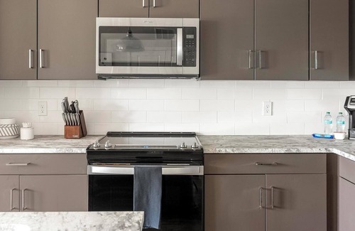Huntsville Apartment | Landing at Laurel at Dry Creek - 2 Bedrooms in .