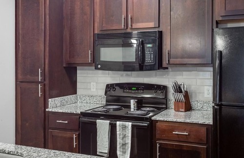 Georgetown Apartment | Landing at Madison at Westinghouse - 1 Bedroom in Downtown Georgetown