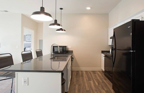 Toledo Apartment | Landing at Marina Lofts - 2 Bedrooms in East Toledo