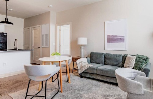 Toledo Apartment | Landing at Marina Lofts - 1 Bedroom in East Toledo