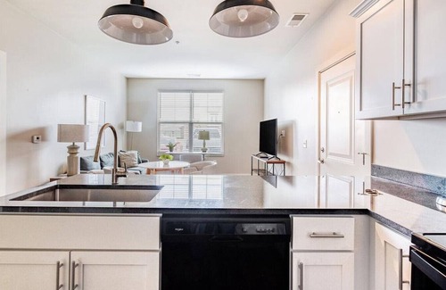 Toledo Apartment | Landing at Marina Lofts - 1 Bedroom in East Toledo