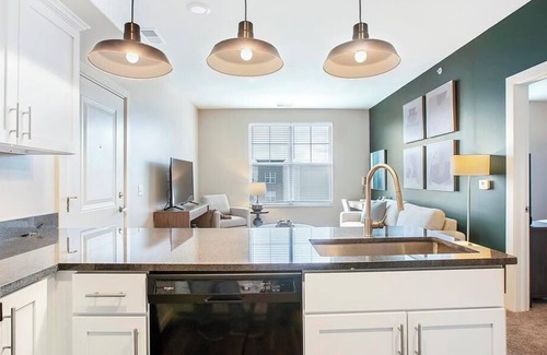 Toledo Apartment | Landing at Marina Lofts - 1 Bedroom in East Toledo