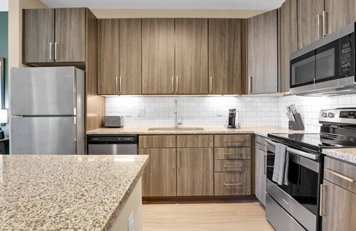 La Porte Apartment | Landing at Morgan's Landing - 1 Bedroom in Shoreacres