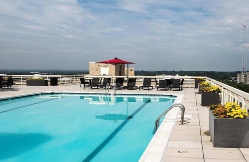 Bethesda Apartment | Landing at North Park Apartments - 2 Bedrooms in Friendship Heights Village