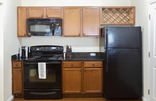 Fort Wayne Apartment | Landing at Oak Crossing Apartments - 2 Bedrooms in Downtown Fort Wayne