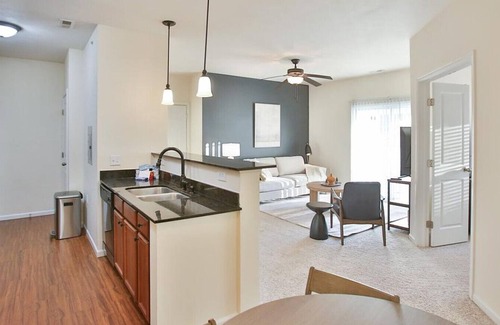 Fort Wayne Apartment | Landing at Oak Crossing Apartments - 2 Bedrooms in Downtown Fort Wayne