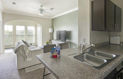 Richmond Apartment | Landing at Residences at River Park West - 1 Bedroom in Riverpark West