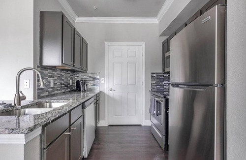 Richmond Apartment | Landing at Residences at River Park West - 2 Be.