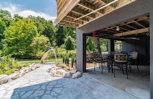 Weeki Wachee Gardens House | Landing at Richard Weeki River