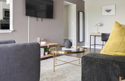 Indianapolis Apartment | Landing at Riverbend - 1 Bedroom in Castleton