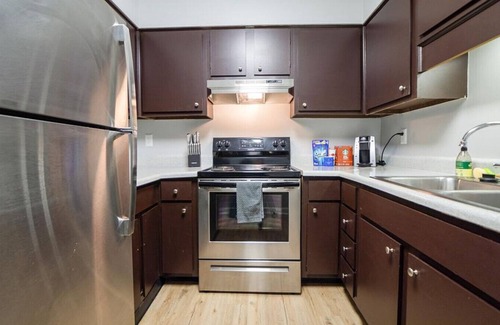 Lexington Apartment | Landing at Saddlebrook at Tates Creek - 1 Bedroom in Downtown Lexington