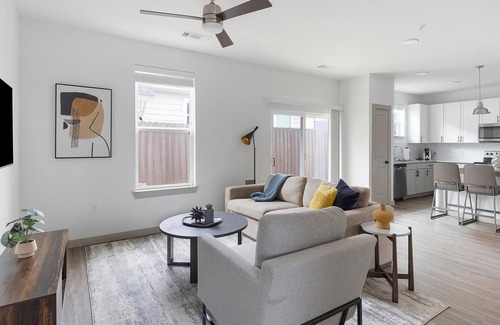 Fort Worth Apartment | Landing at Skyline Prairie - 2 Bedrooms in Fort.