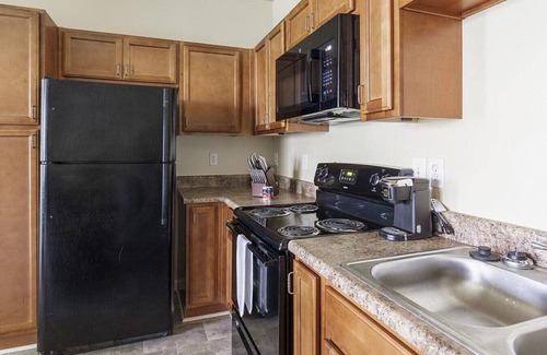 Madison Apartment | Landing at Somerset at Madison - 2 Bedrooms in Downtown Madison