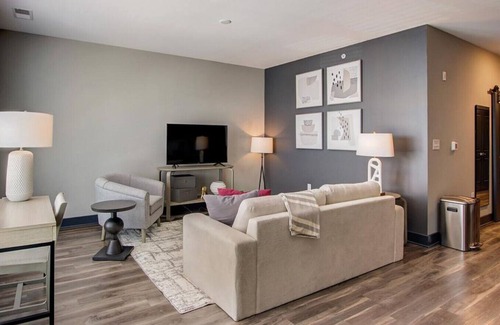 Fishers Apartment | Landing at Spark Apartments - 1 Bedroom in Downtown Fishers