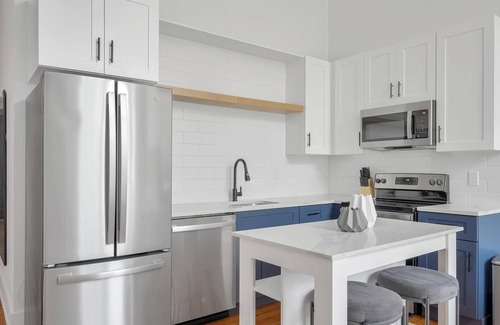 Greenville Apartment | Landing at The American Spinning Mill - 1 Bedro.