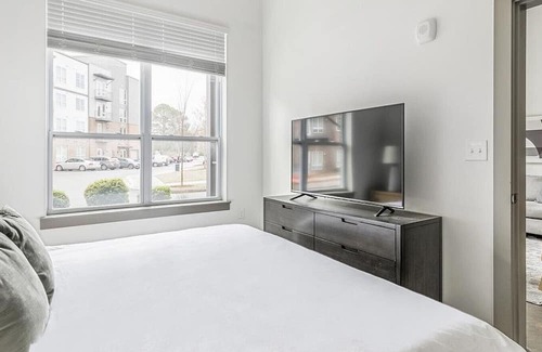 Madison Apartment | Landing at The Avenue Madison - 2 Bedrooms in Downtown Madison