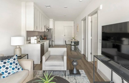 Huntsville Apartment | Landing at The Gallery - 1 Bedroom in West Hunt.