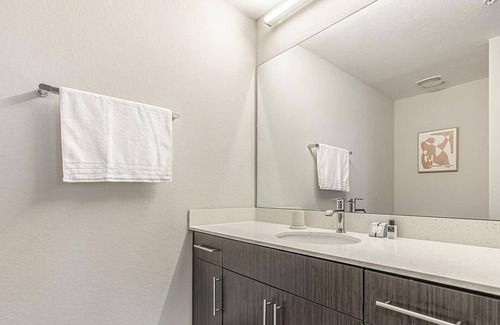 Three Oaks Apartment | Landing at The Grove at Portofino Vineyards - 2 Bedrooms in Three Oaks