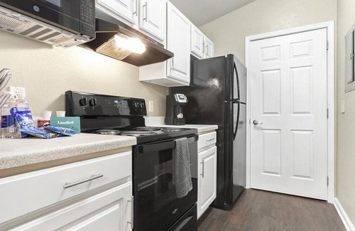 Fort Wayne Apartment | Landing at The Reserve at Dawson's Creek - 2 Bedrooms in Downtown Fort Wayne