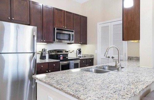 Sugar Land Apartment | Landing at The Retreat at Riverstone - 1 Bedroom in Downtown Sugar Land