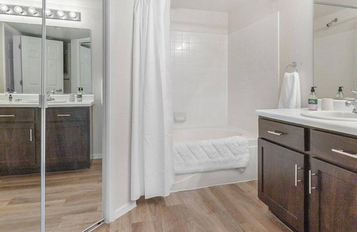 El Paso Apartment | Landing at The Retreat at Mesa Hills - 2 Bedrooms in Sunland Park North