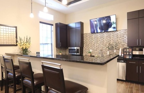 Columbus Apartment | Landing at The View at Polaris - 1 Bedroom in Far North
