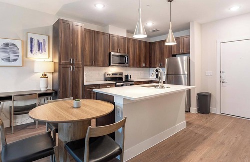 Seguin Apartment | Landing at The Virginia - 1 Bedroom in Seguin